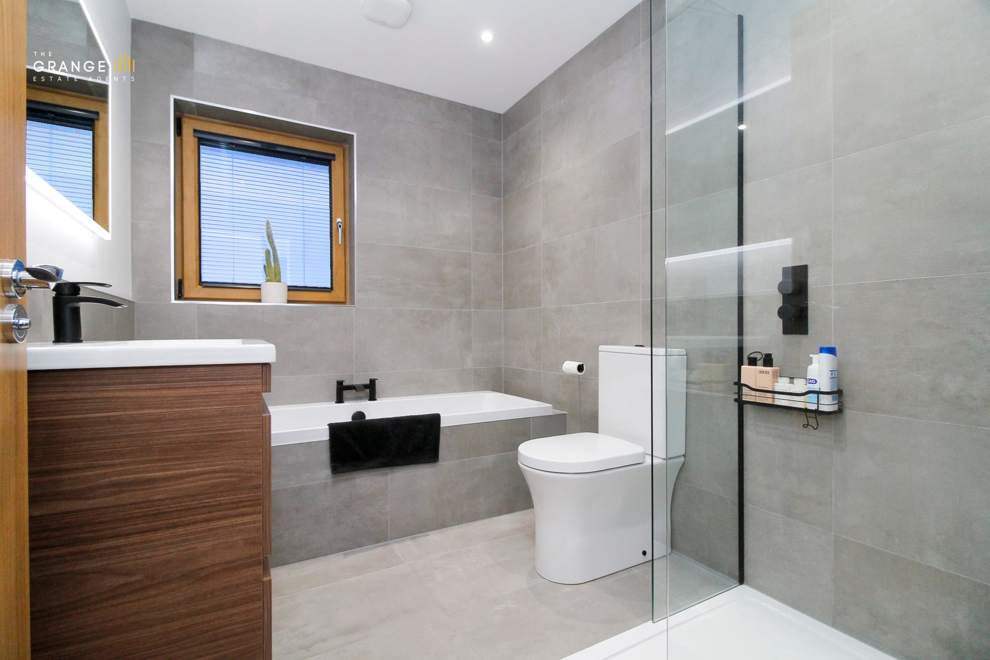 Typhoon Road, Lossiemouth, IV31