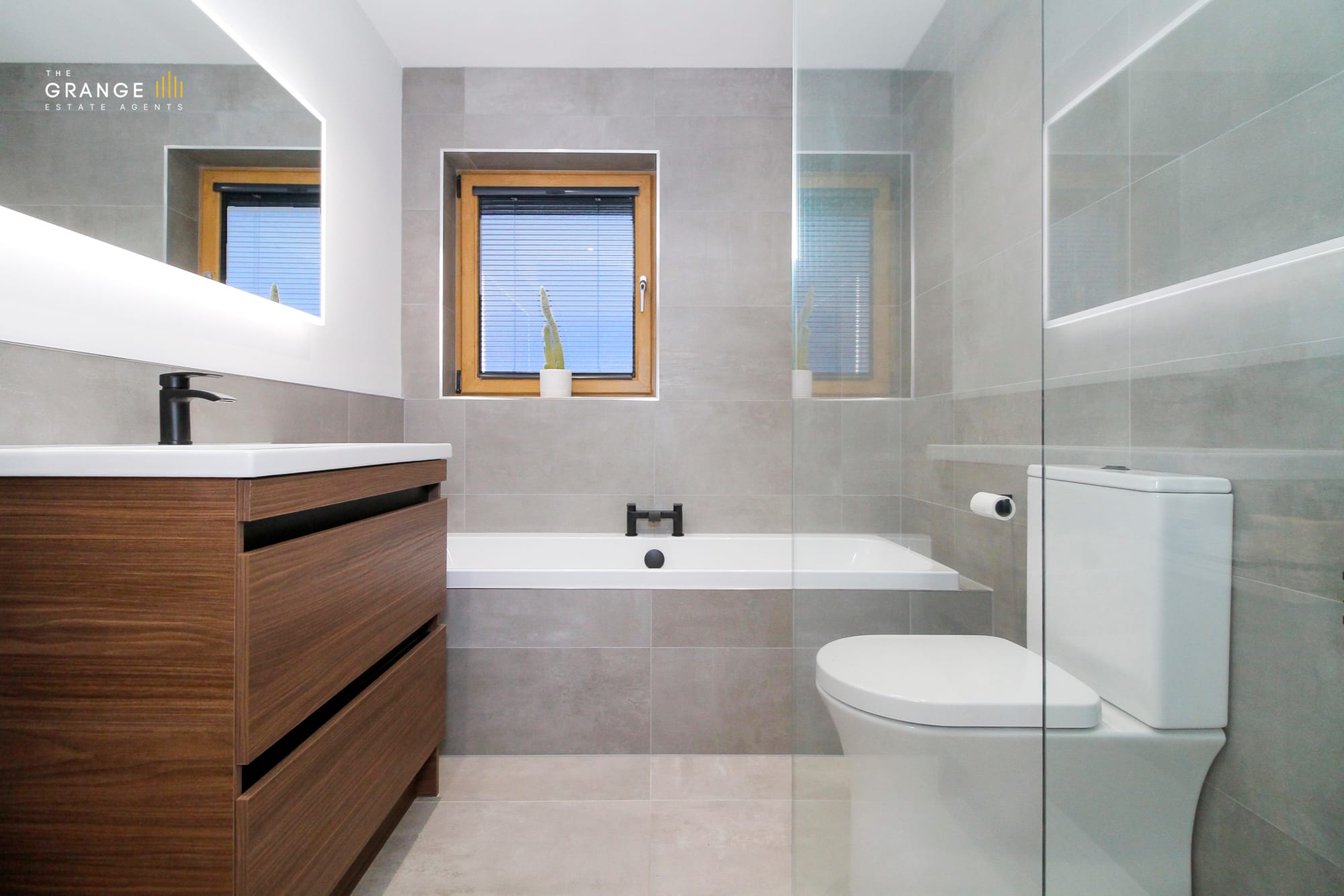 Typhoon Road, Lossiemouth, IV31