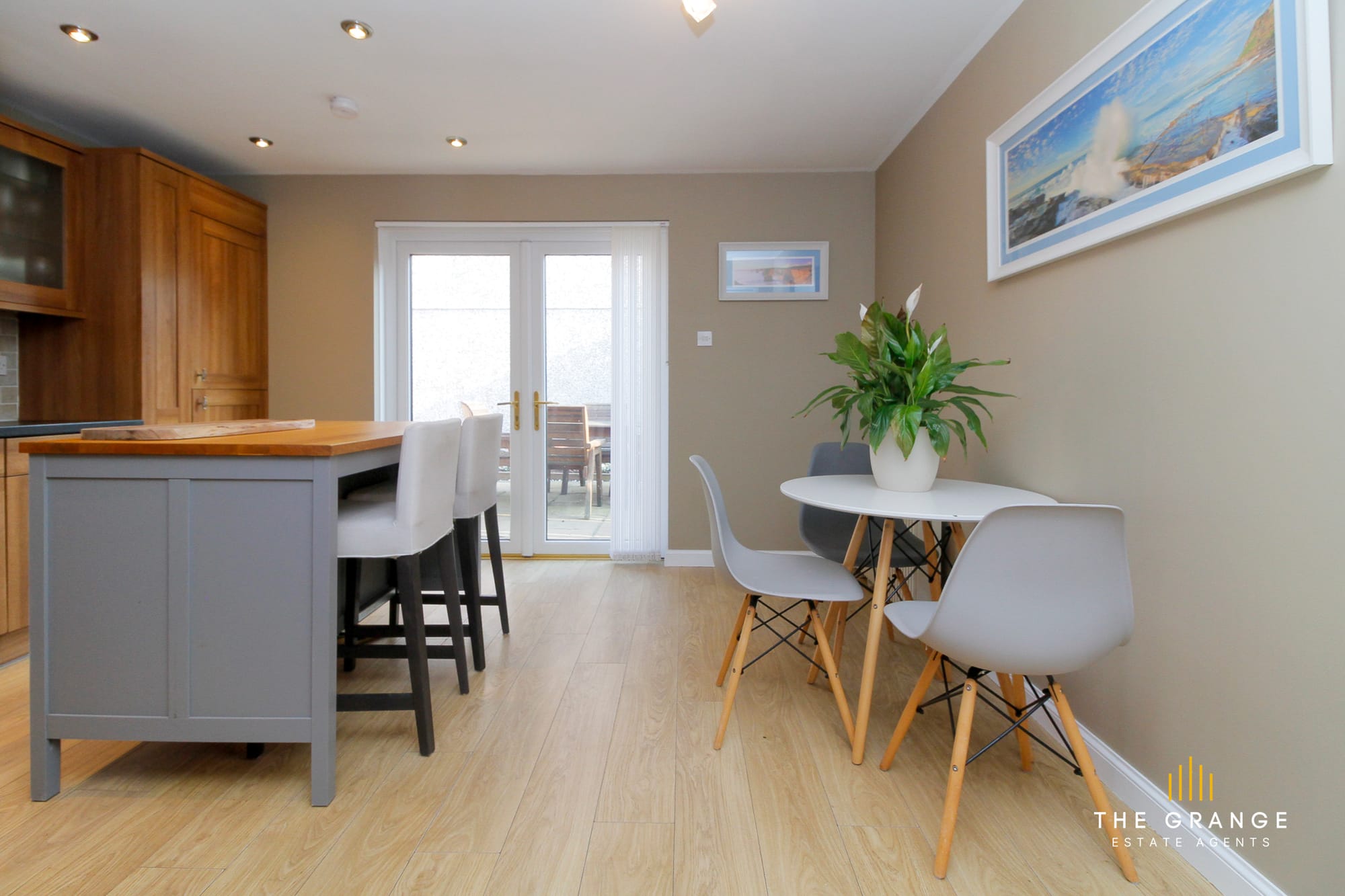 Kitchen island seating