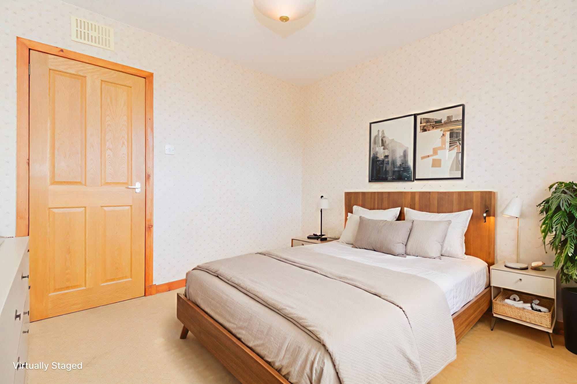 Bedroom (virtually staged)