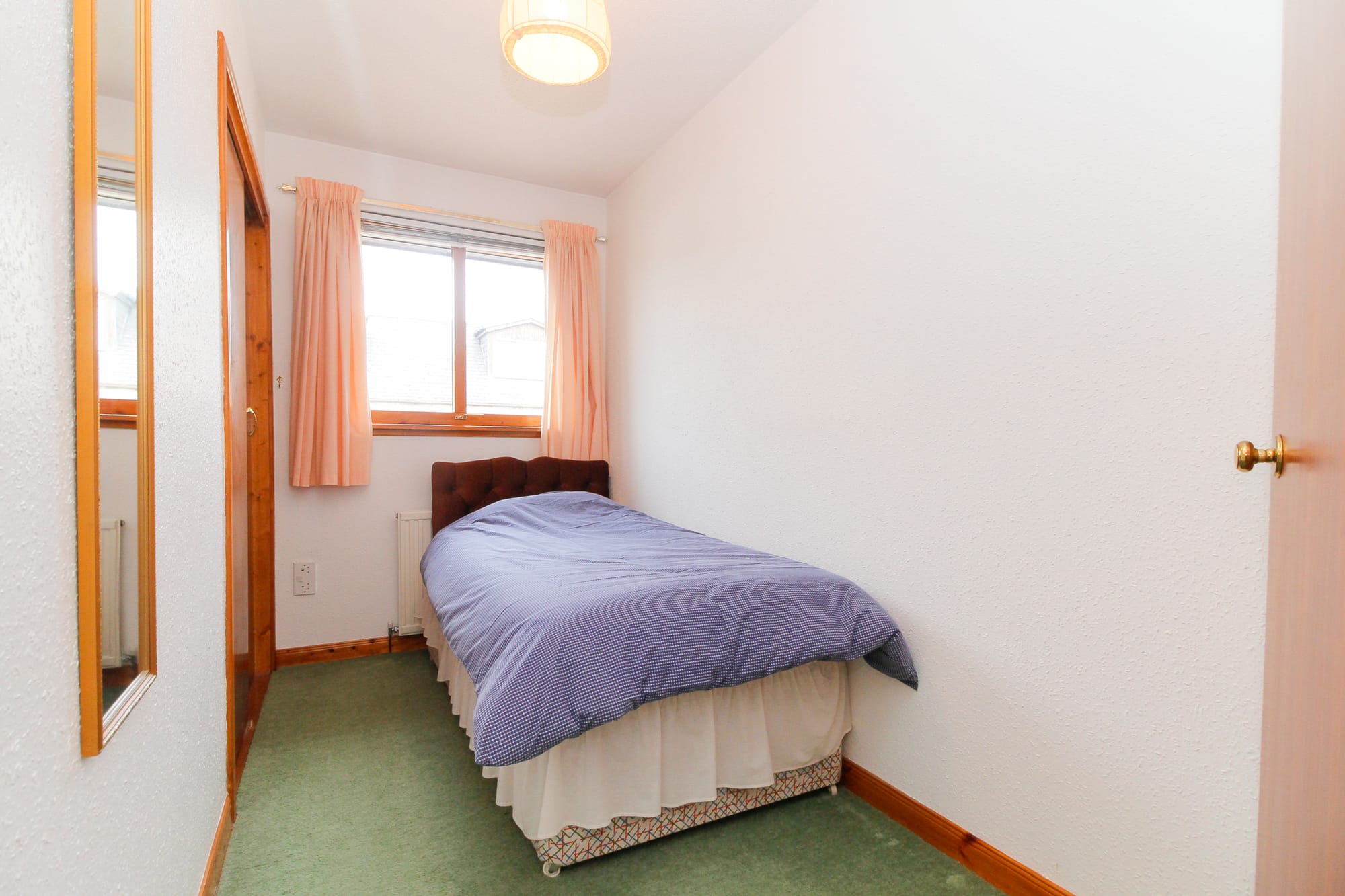 Single bedroom