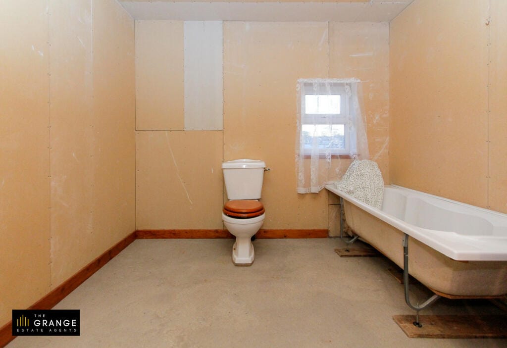 Bathroom, part-fitted