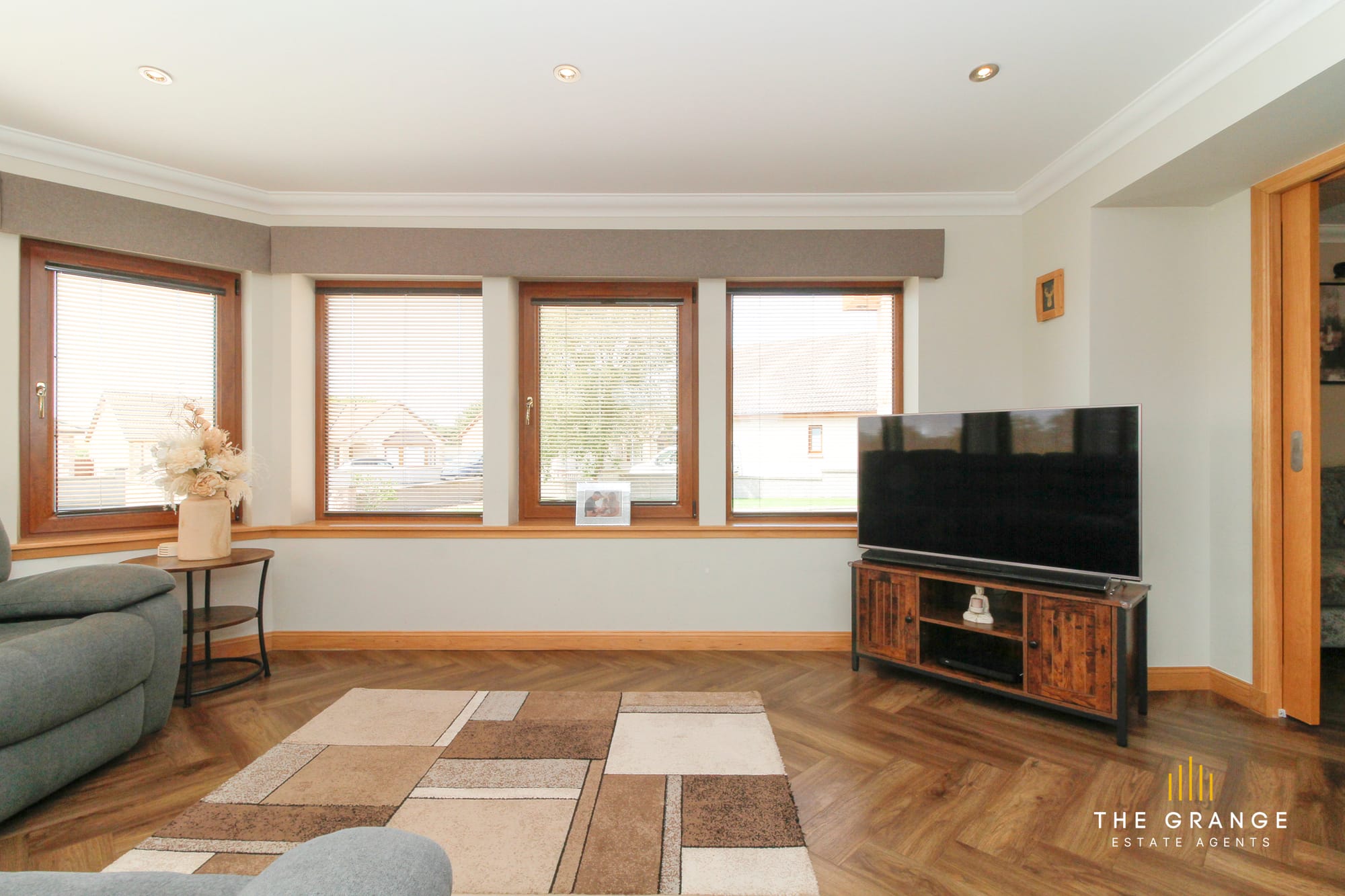 Findlater Drive, Cullen, AB56