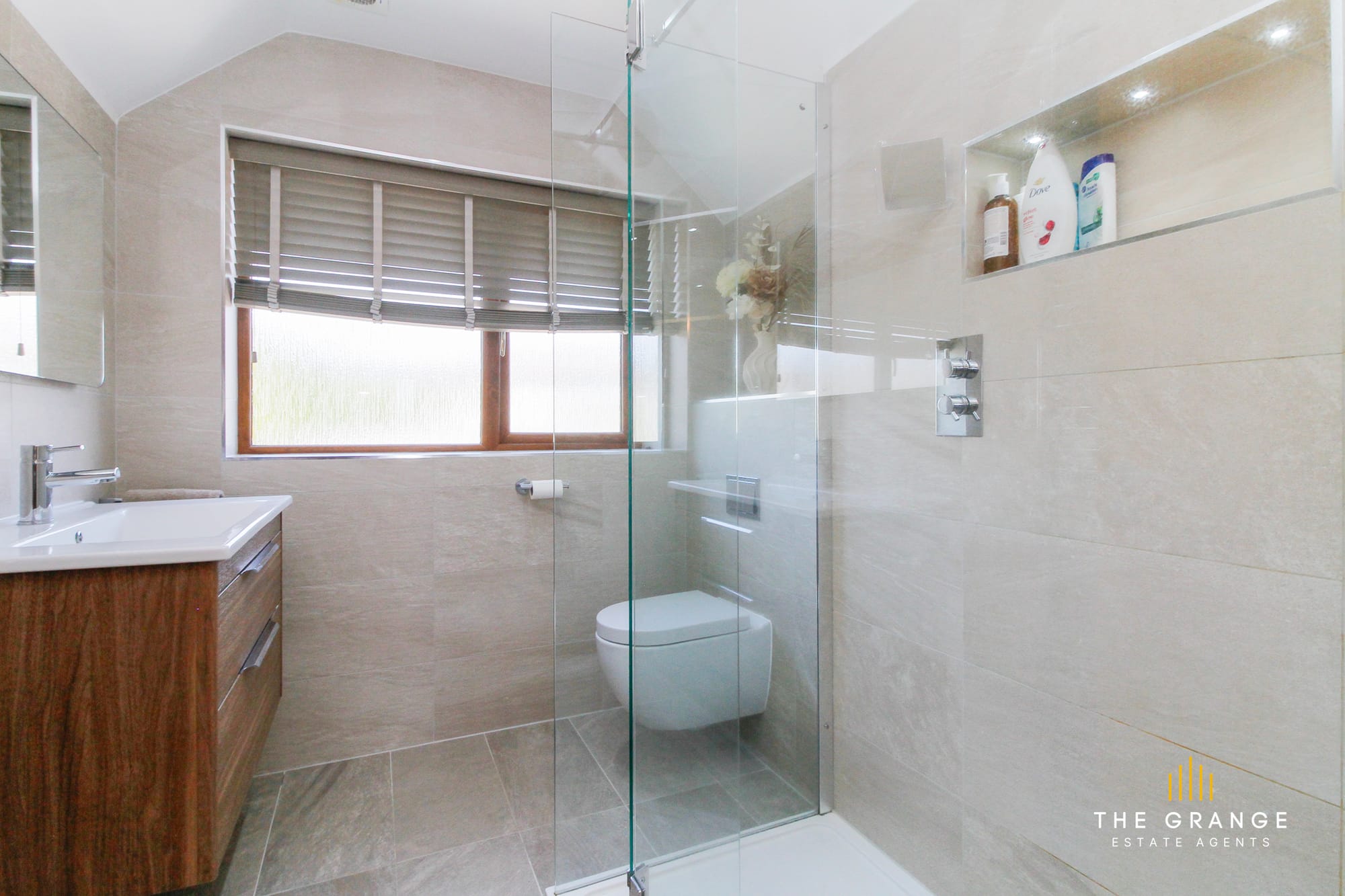 Findlater Drive, Cullen, AB56