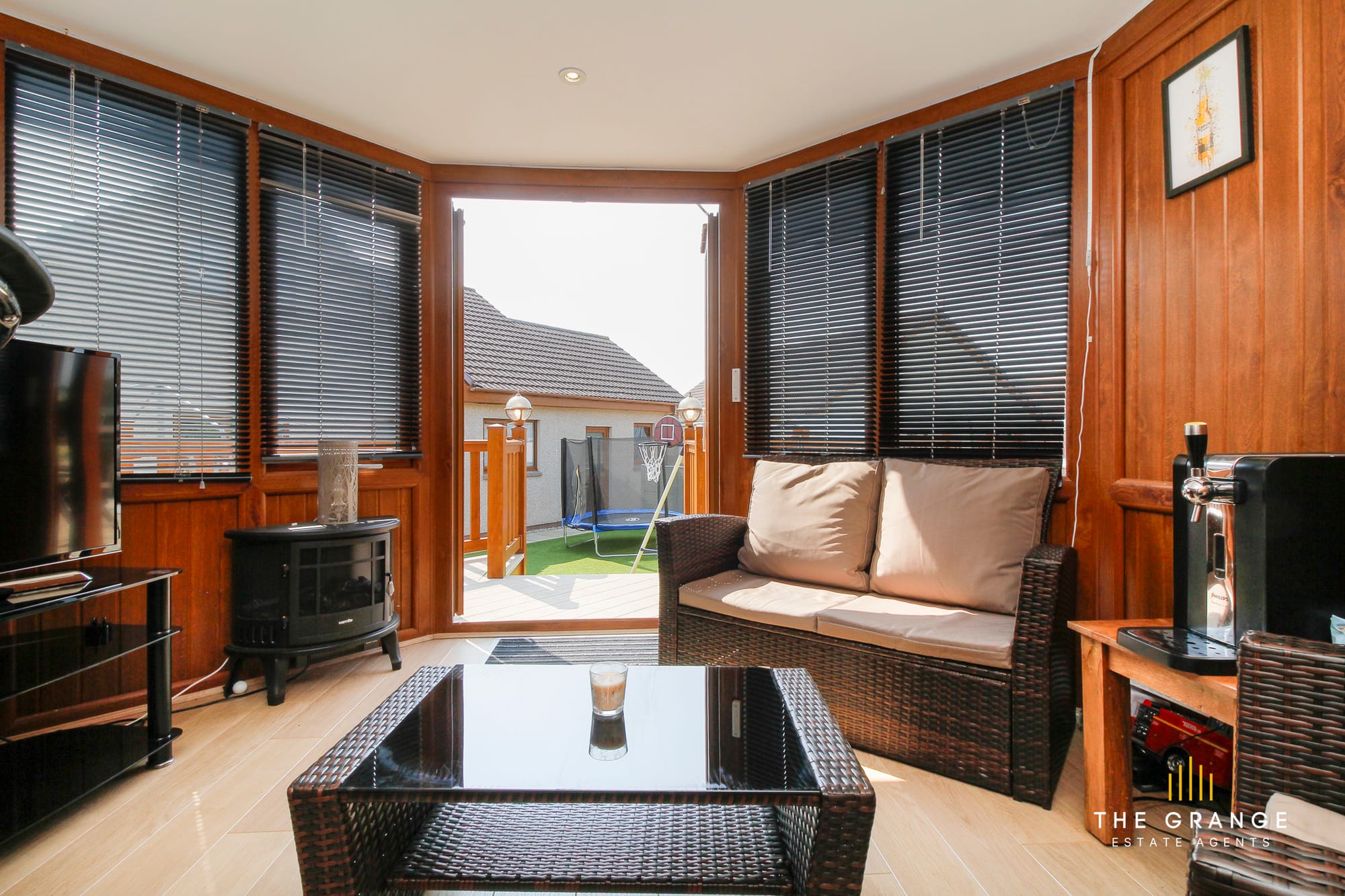 Findlater Drive, Cullen, AB56