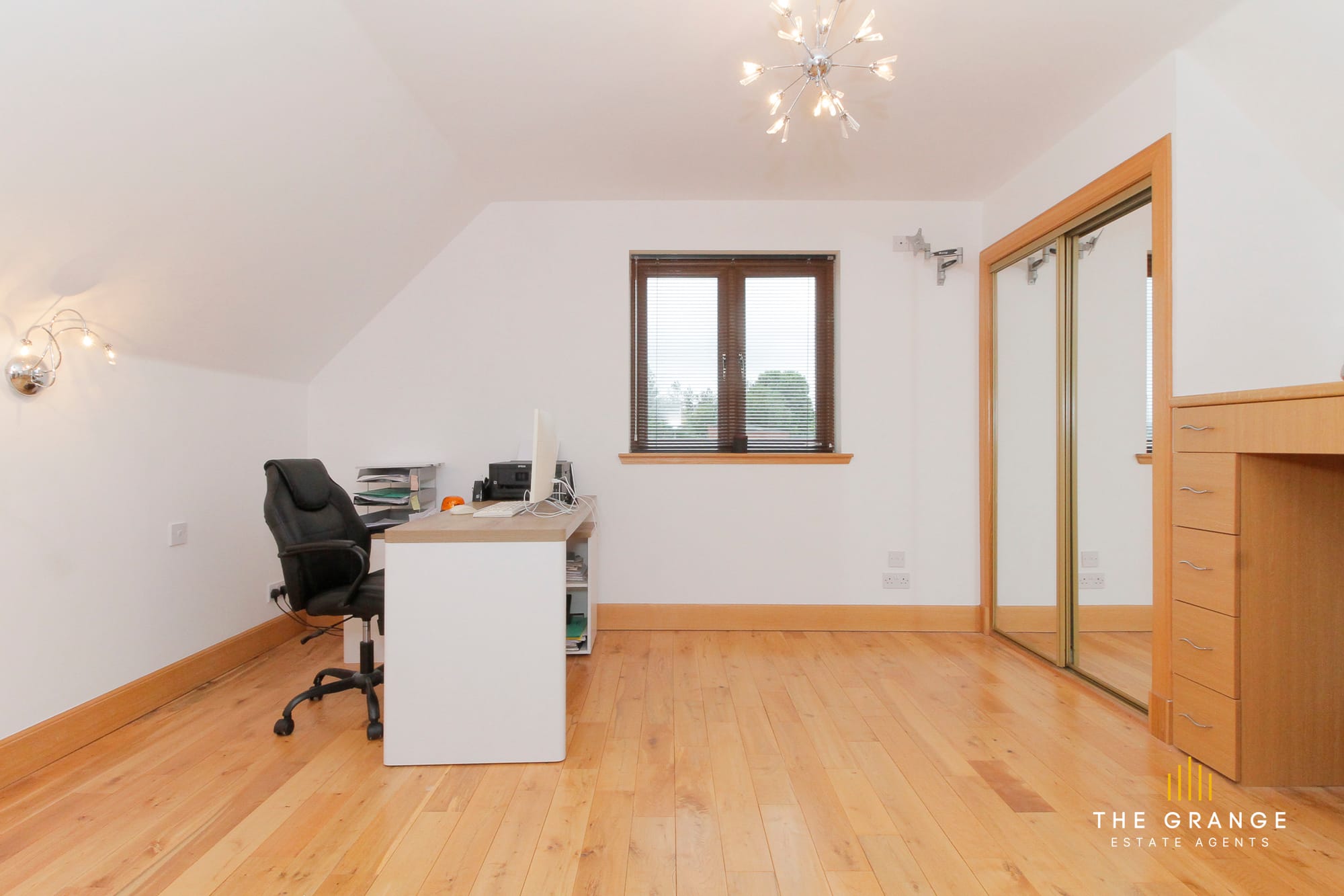 Double bedroom, currently used as a home office