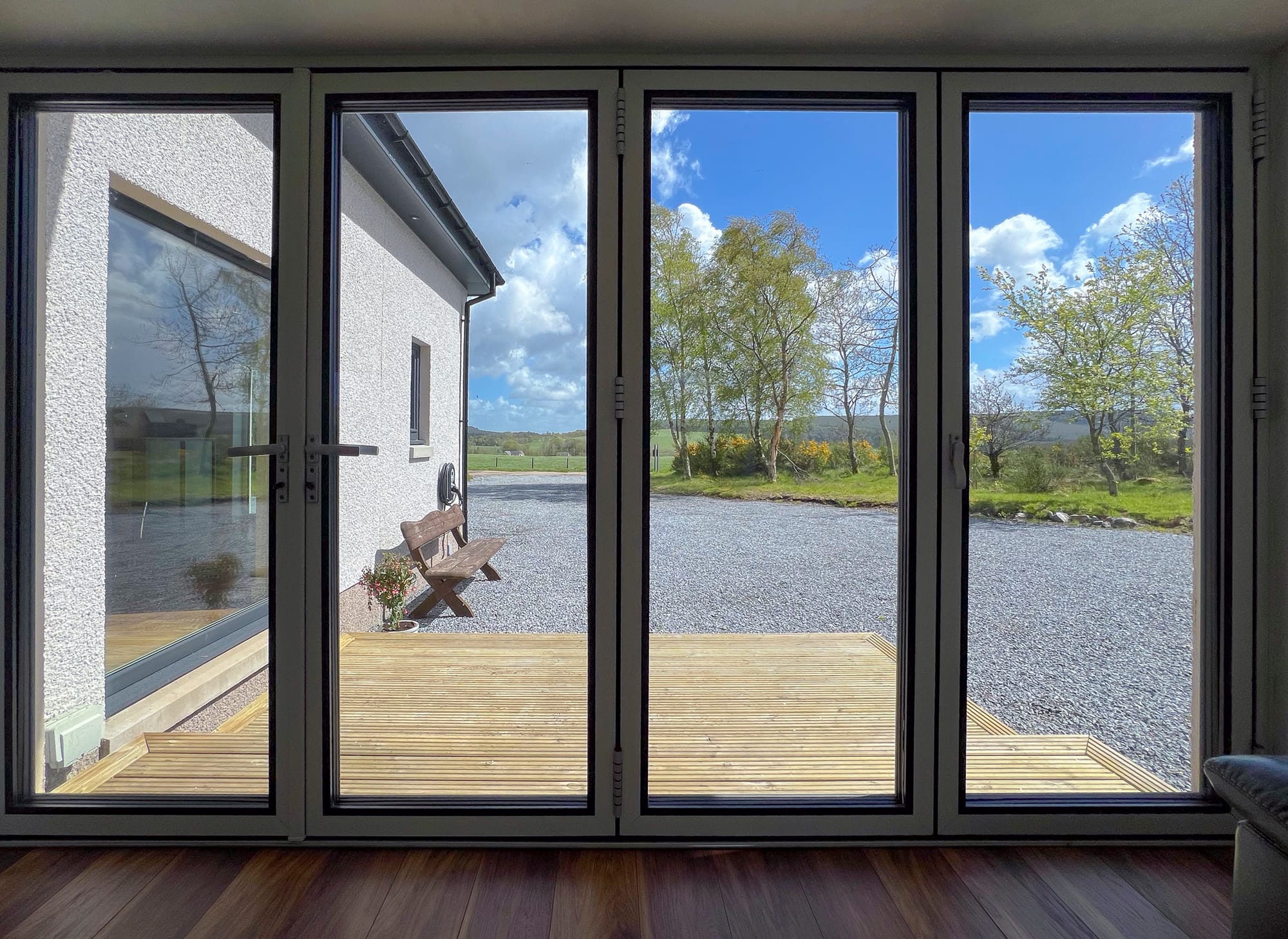 Bi-fold doors to the garden