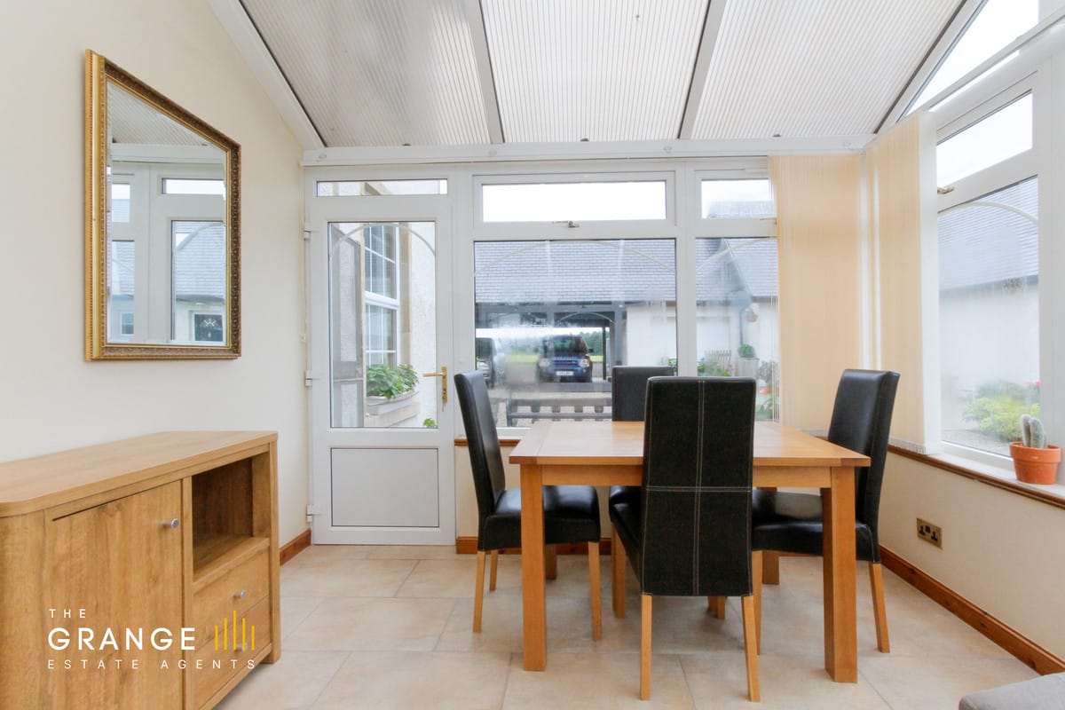 Breakfast room