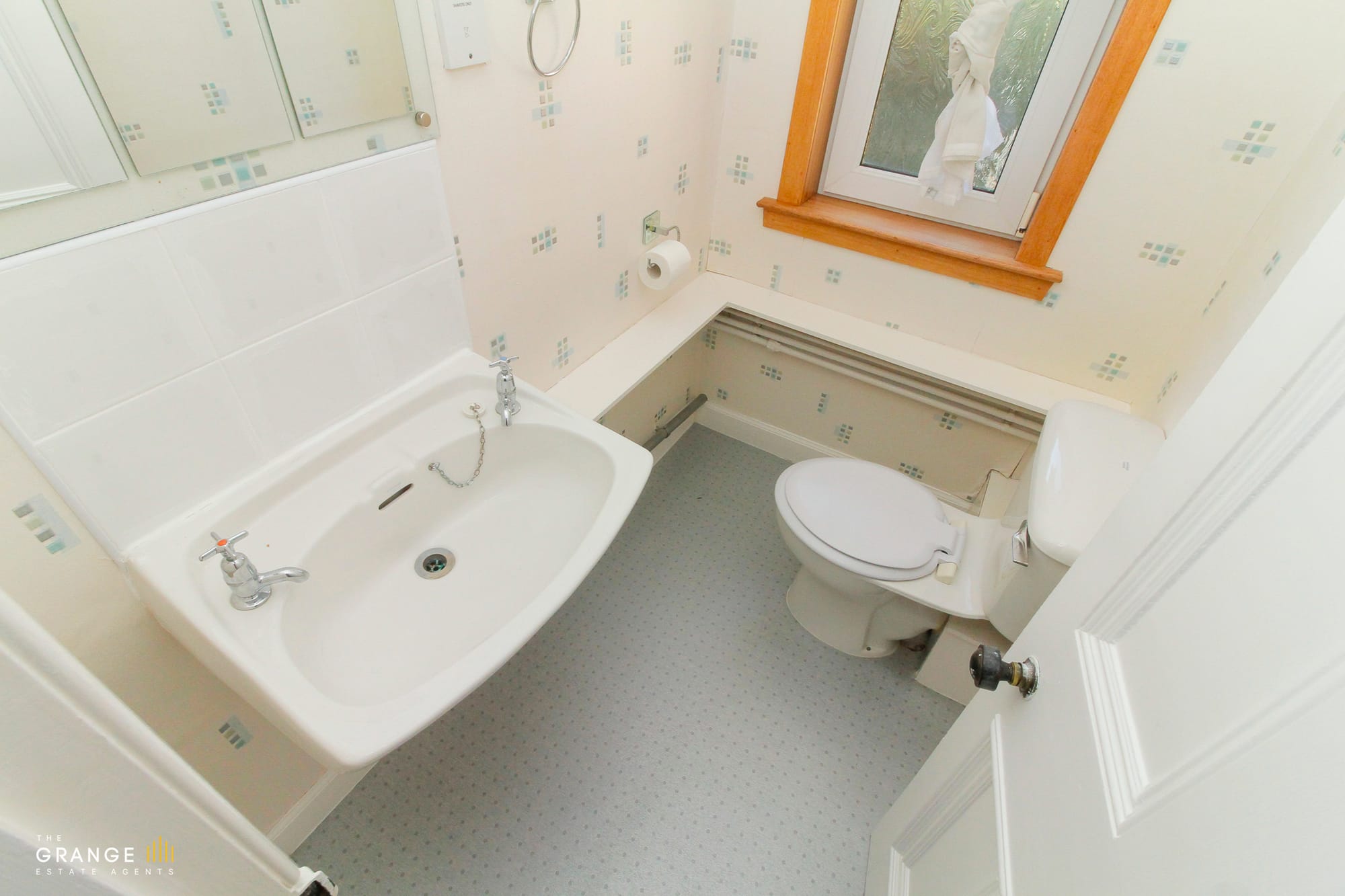 Separate WC