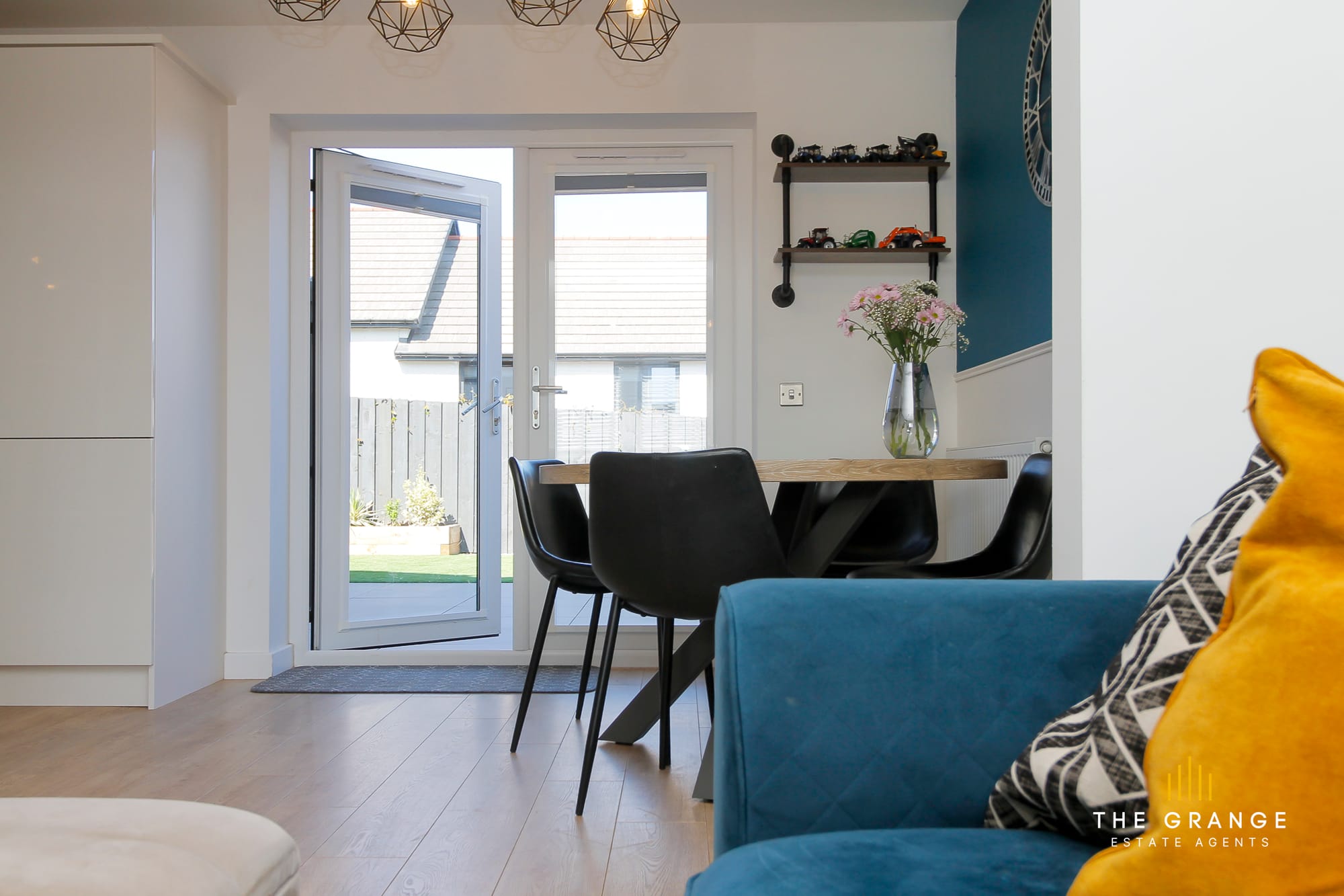 Dining area, with doors open to the garden