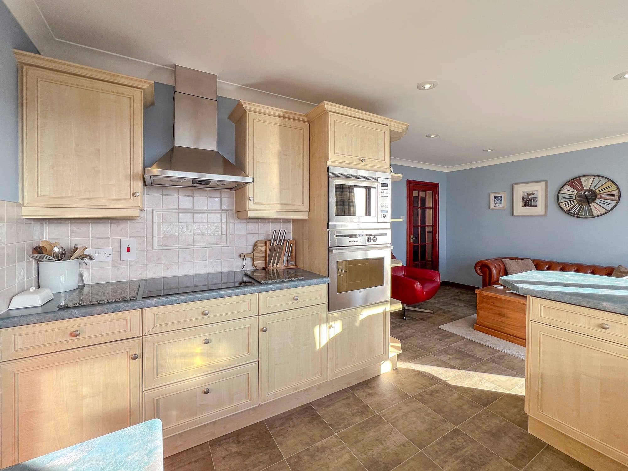 Fitted kitchen