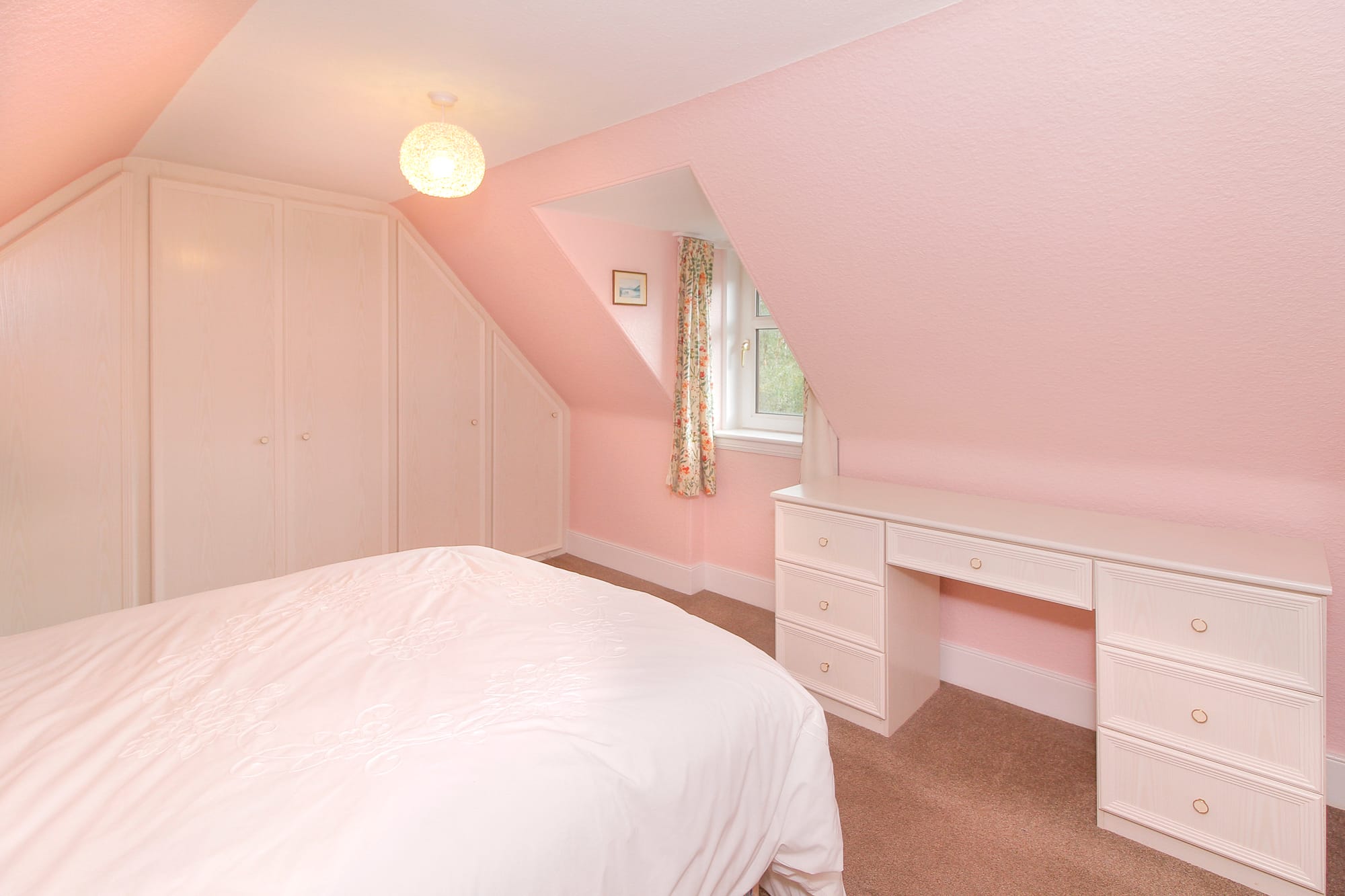 Second first-floor bedroom, second view